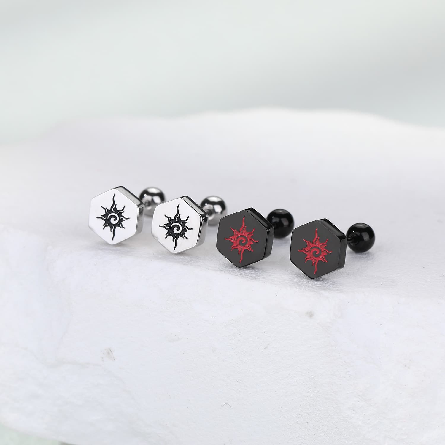 メンズピアス 六角形太陽紋様ピアス
