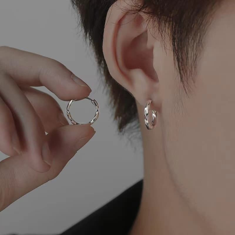 メンズピアス ねじれデザイン フープピアス