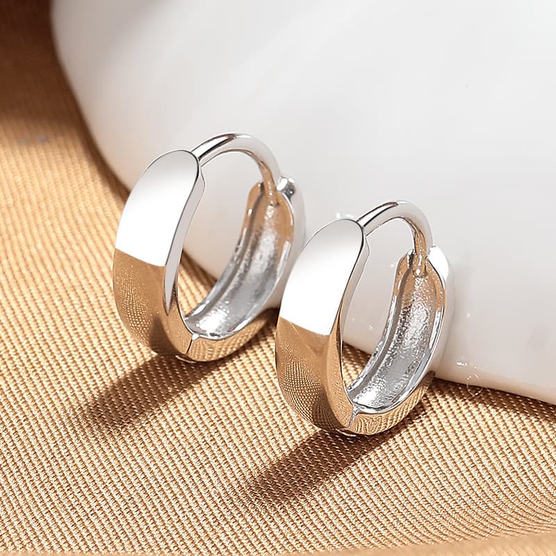 メンズピアス シンプル輝きフープピアス