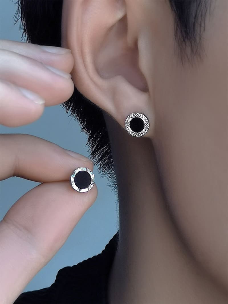 メンズピアス シンプル幾何学模様 丸型ピアス