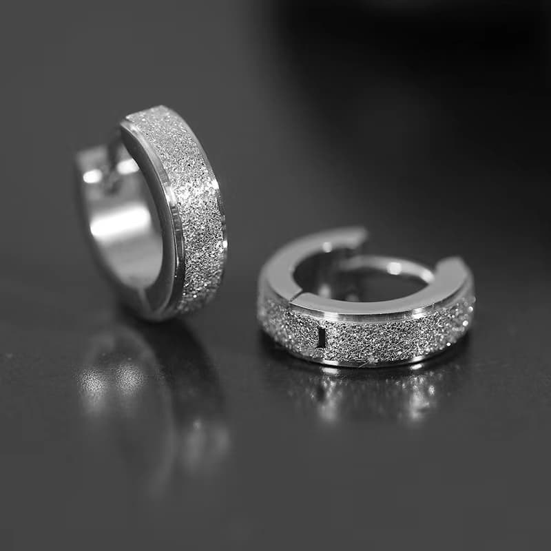 メンズピアス きらめきフープピアス 両耳用