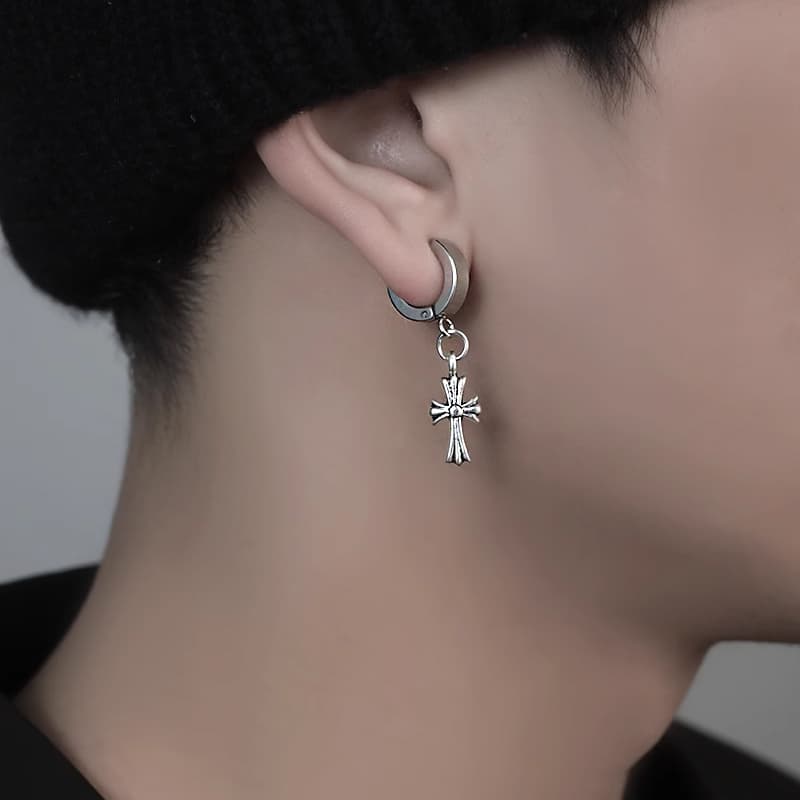 メンズピアス 十字架デザイン ゆらゆらフープピアス