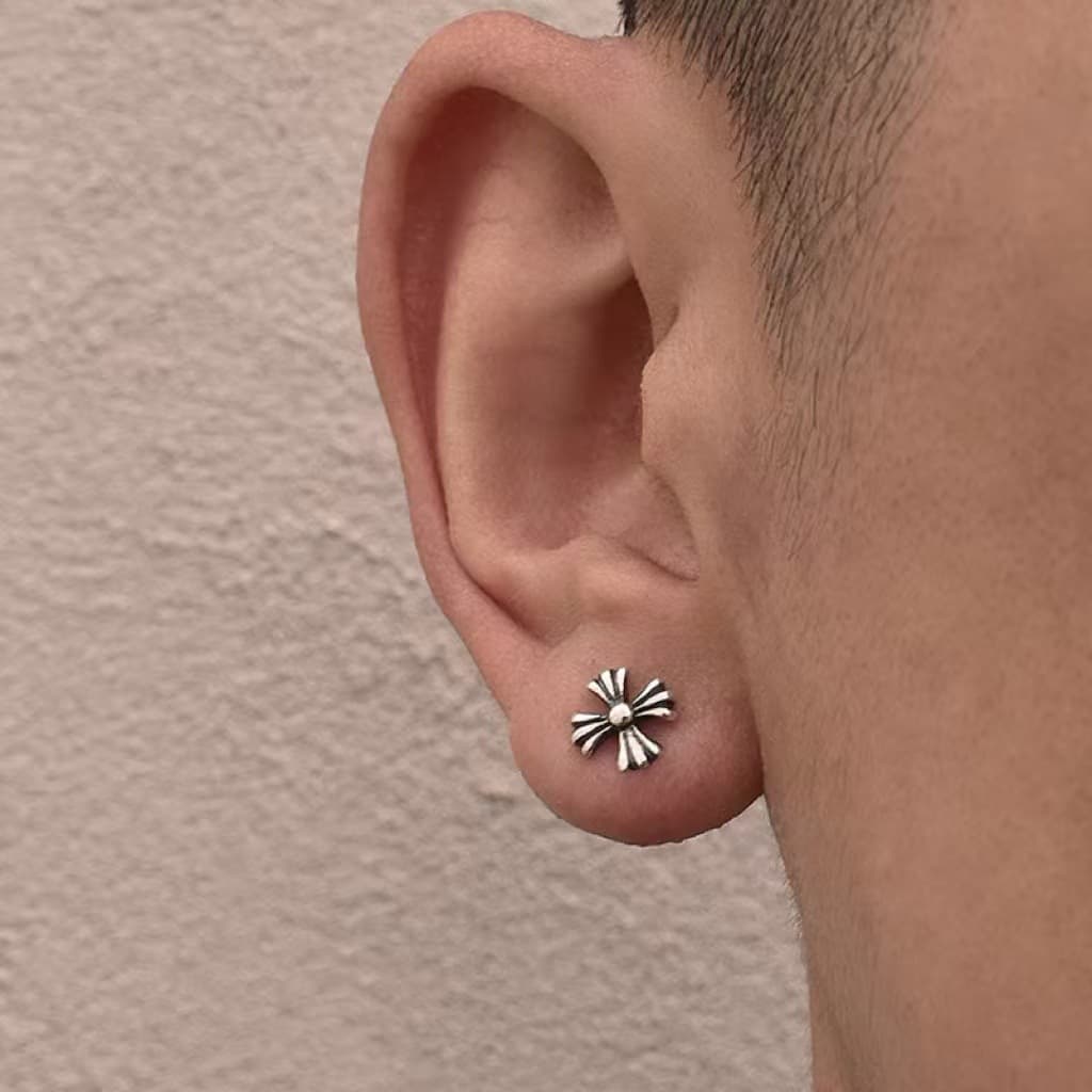メンズピアス 十字架デザインと輪っか型の二連ピアス