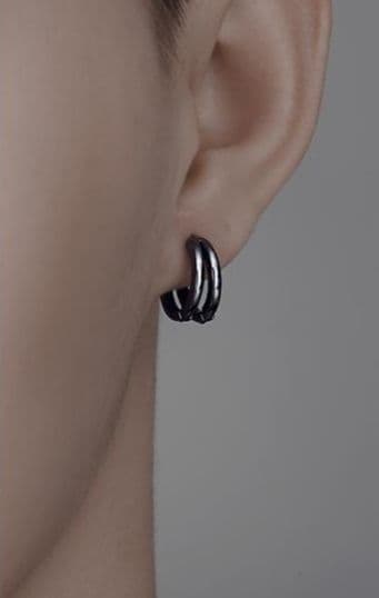 メンズピアス 二連重ねづけ風デザインリングピアス