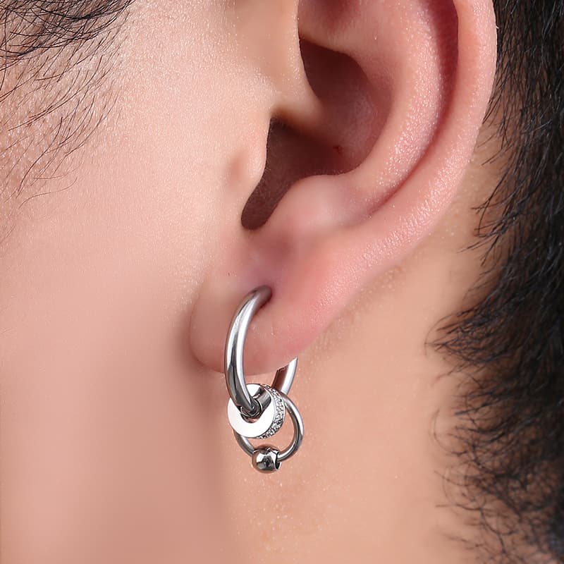 メンズピアス 煌めき装飾リング二連フープピアス
