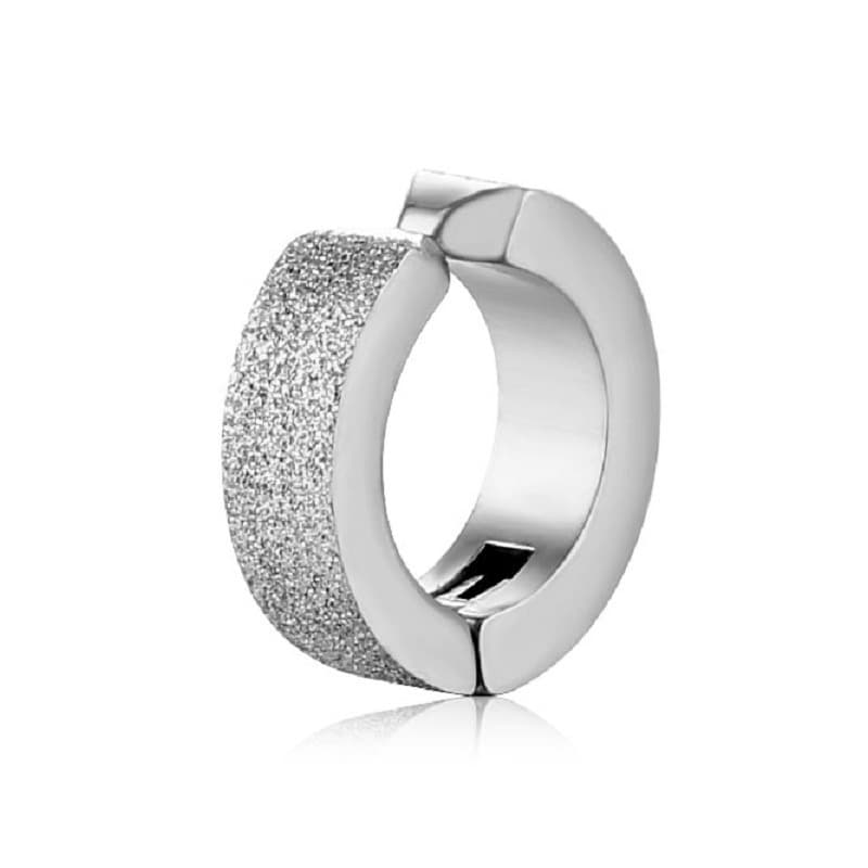 メンズピアス つや消しスパークルフープピアス